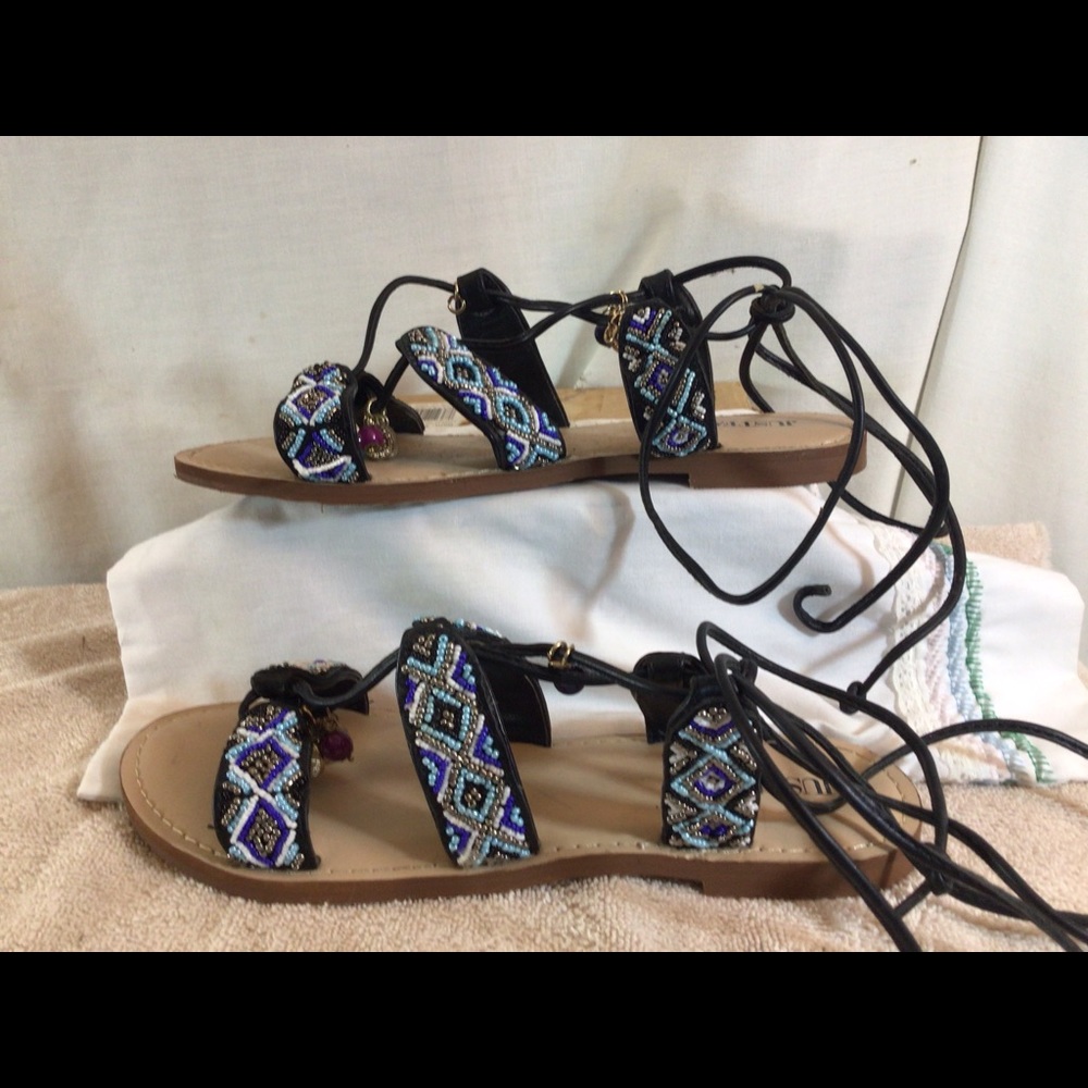 Cute Woman’s Sz 8 1/2 JUST FAB Wrap A Round Beaded Summer Sandals pre-owned